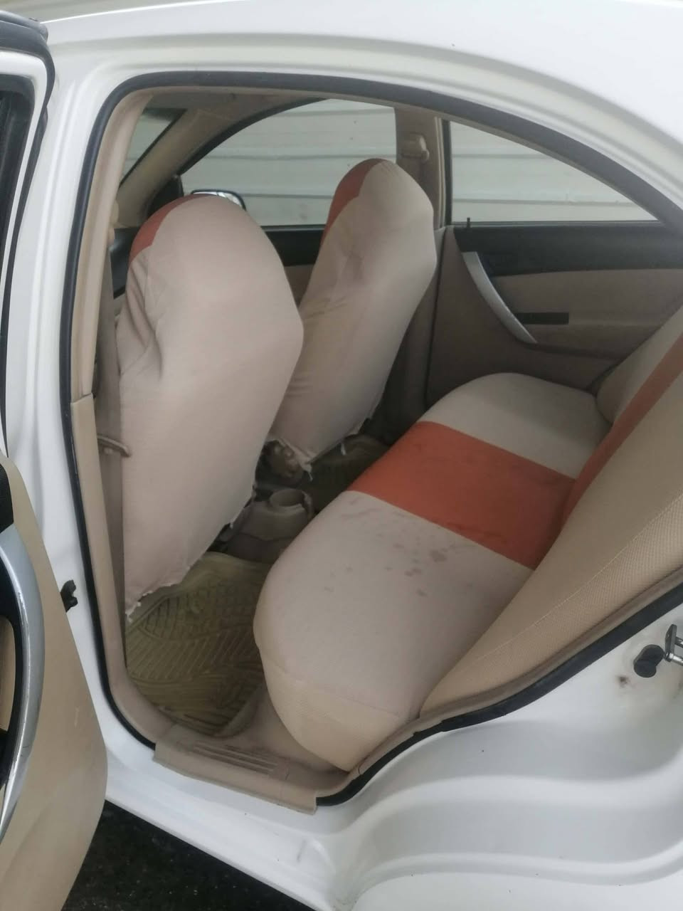 يالله للبيع
افيو موديل 11 ادوات ادوات 
كفاله السياره مكينه كير تبريد ثلج 
رقم اربيل انكليزي
مكاني نجف للاستفسار 
الاتصال على الرقم 
***********
