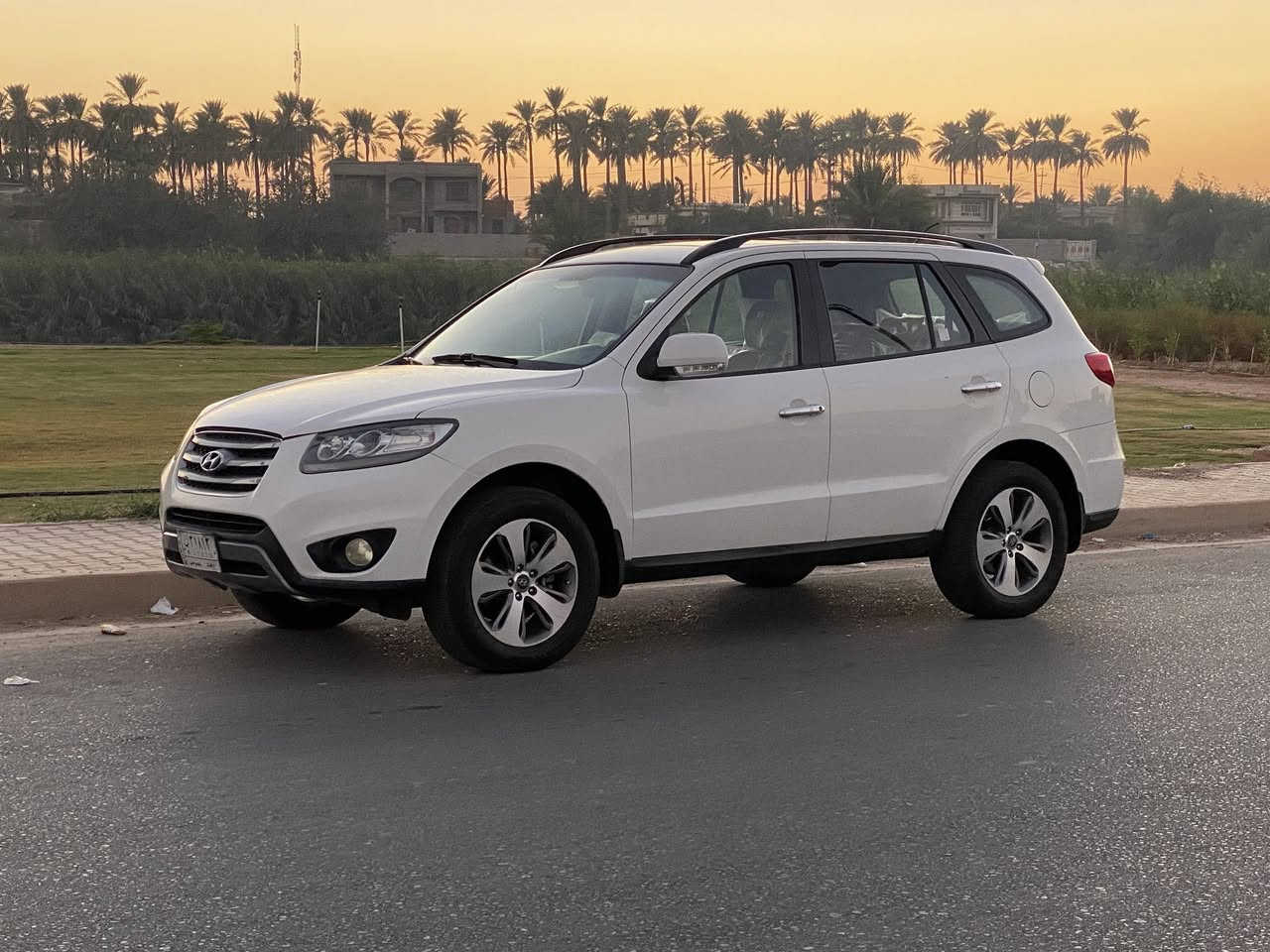 السلام عليكم للبيع هونداي سنتافي 2012 خليجي
رقم بغداد انگليزي ( بأسمي ) تحويل مباشر 
صبغ السيارة مثل ماموضح بالسونار مع المنشور 
بدون حادث ومعجون فقط هلال الجاملغ بي معجون قليل السيارة محرك وصدر وتبريد خير من الله والگير بي خربطة بسيطة .
المواصفات :
محرك 2400
٧راكب
٣ قطع تبريد 
اشاير بلمري
مري قلاب 
فتحه سلايد روف
حساسات اماي وخلفي
تحكم ستيرن
داخل بيجي
كشنات مخمل 
سعـر السيارة 128 ورقة وبيها مجال بسيط 
ملاحظة السيارة اجمل من الصور 
مكان السيارة صلاح الدين الضلوعية 
للاتصال والاستفسار 
***********
*********** واتساب
