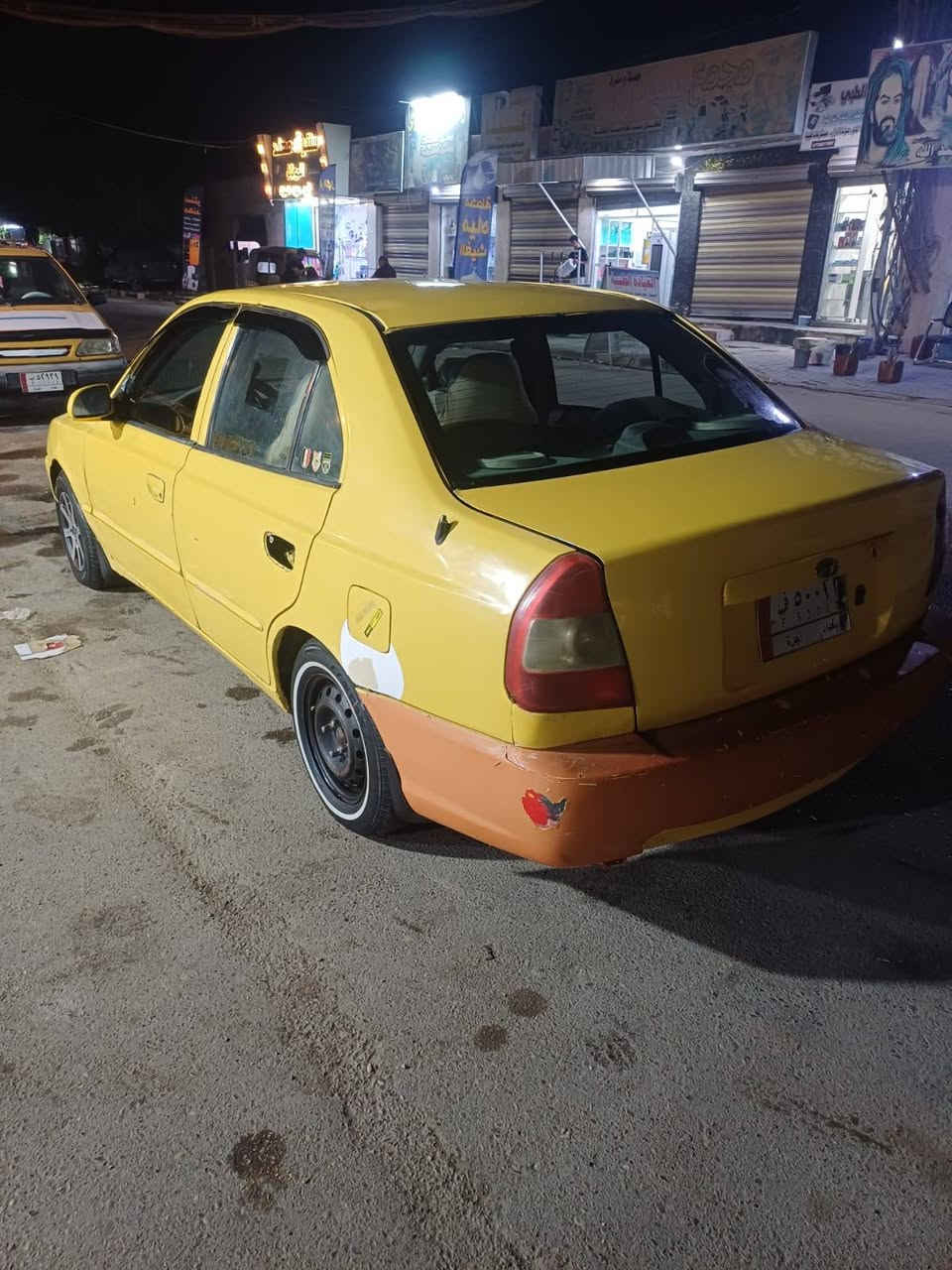 السلام عليكم فيرنا موديل 2002مكينه وكير بحاله جيده كير اوتو بغداد طرف ثالث عليه غرامات 400الف وهيئه ماعرف شكد عليه ابيع على هل وضع اتعهد بس بلوكاله للبيع السعر 27 مكان بغداد الشعب للستفسار ***********

