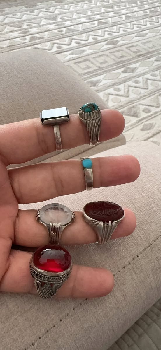 السلام عليكم 
للبيع او المرواس حسب القناعة


**إذا كنت صاحب هذا الإعلان وتريد حذفه لأي سبب، رجاءا أرسل رسالة إلى الدعم الفني**