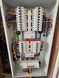 كهربائي تأسيس بيوت بوردات هذا رقمي 07822869271واتساب