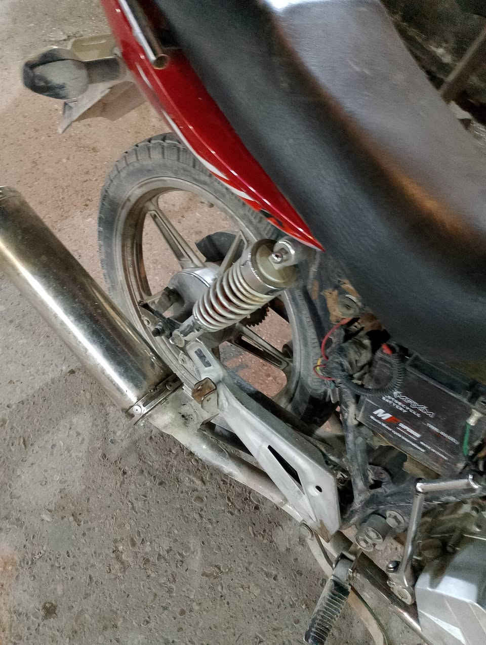 السلام عليكم هايوشه للبيع موديل 2014 السعر 400 الف وي بيها مجال للشراي للاستفسار المراسله على الخاص او الإتصال على. الرقم ***********
