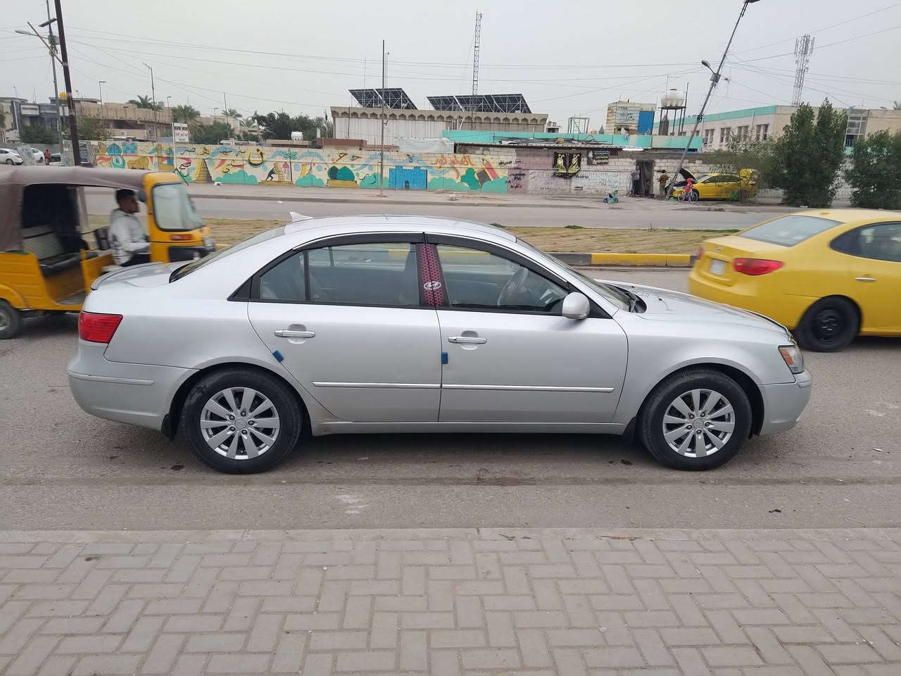 سوناتا 2009  وارد امريكي
محرك 2400 دوش  5 كير
( بدون صبغ حتى الدعاميات شركة )
تبريد تخم تايرات جدد باسمي
بيه مكانات تكحيل مال شخوط 
رقم بغداد..ارقام وهزه وسنوية جديدة باسمي
السعر/ 132
ابيع شرط التحويل مكانها ببغداد
***********
