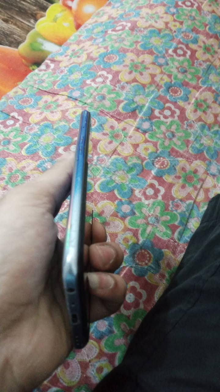 سلام عليكم للبيع 51poop  امبدل فقط بطاريه وكله مكفول ممبدل لا شاشه ولا غير شي وباكيته موجود ذاكرته 64 جهاز بصمه وجه بصمه اصبع صفح   دبل سيمكارت مكاني مدينه صدر سعر 75 وبي مجال للطيبين وهاذا رقم تليفوني ***********
