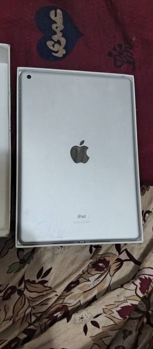 ايباد 9 ذاكره 64 + 60فريم بوبجي +مراوس بلي فور مهكر ونضيف+ تواصل ***********
