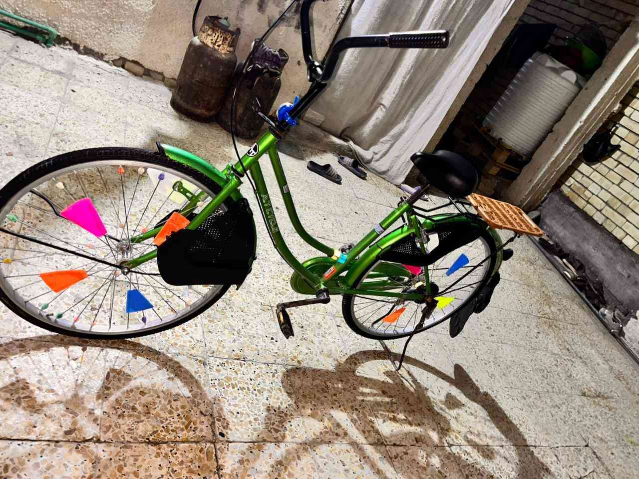 السلام عليكم شباب عندي بيسكل البيع لشراي يتصل علا هاي أرقام َ بيهن بس وات ساب ***********.      *********** بس وات ساب
