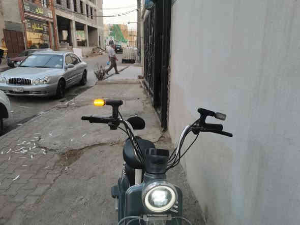 السلام عليكم دراجه كهربائية للبيع  بيها كسر بسيط واضح بالصوره بسعر ١٥٠ وبي مجال مكاني اربيل
للتواصل ***********
