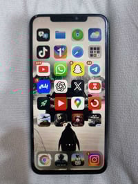 آيفون XS ماكس • ٢٥٦ • كاميرات وظهر مكسور