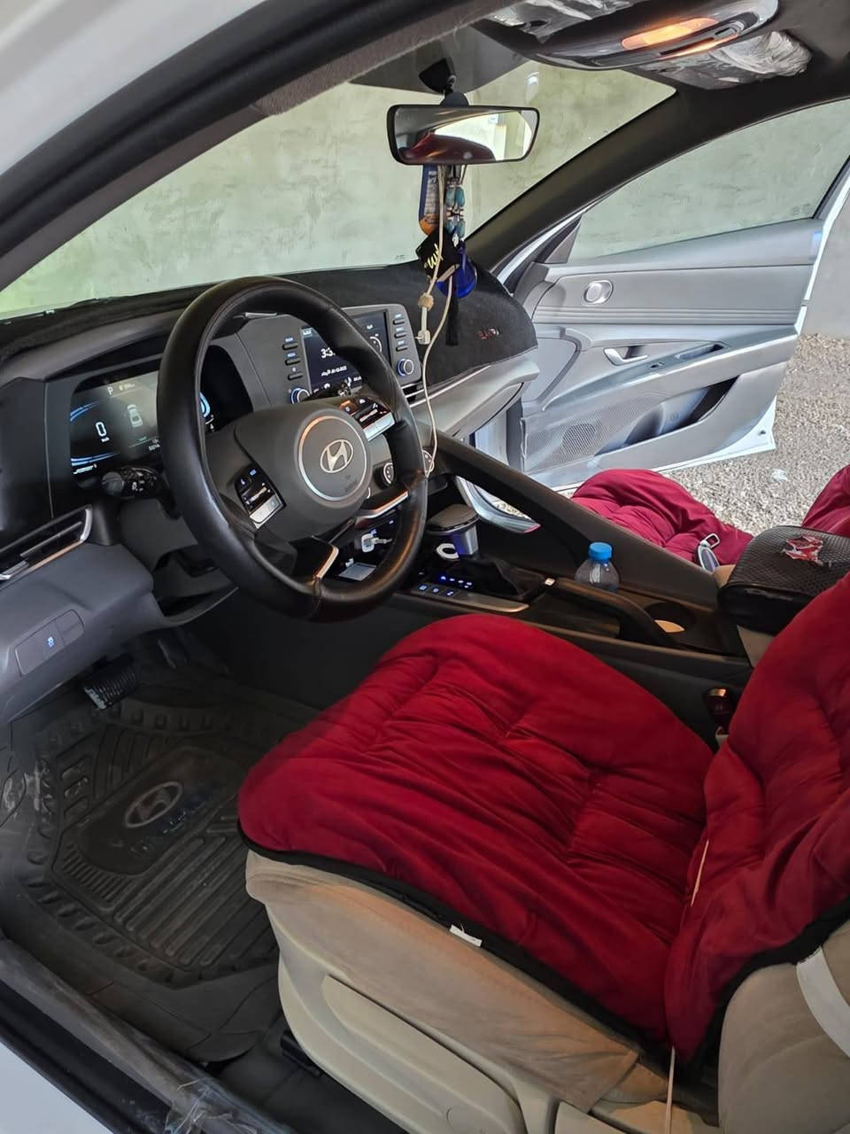 الانترا ٢٤ جديده وضع الزيرو بس شبر بارد بلباب الخلفي بيع او مراوس اتصل ***********
