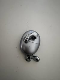 هواوي • فري بادز ٥ • نظيفة