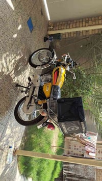 سكوتر • موديل ٢٠٢٥ • ٤ قير