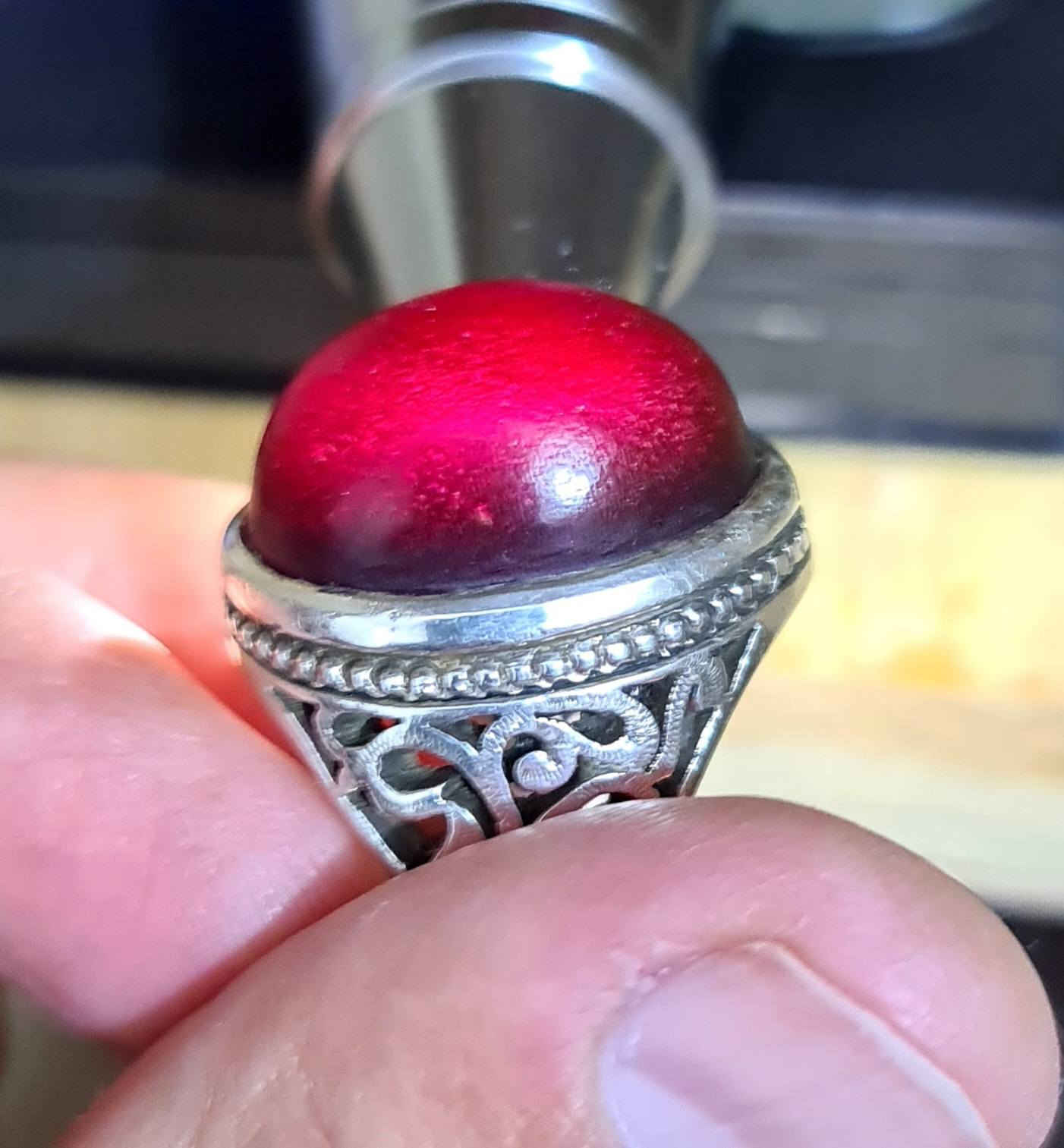 للبيع عقيق شفة العبد قديمة صياغة ثقيلة يدوية هل موجود قطعة تحفة مختلفة يوجد توصيل ان شاء الله قياس الخاتم 24.25


**إذا كنت صاحب هذا الإعلان وتريد حذفه لأي سبب، رجاءا أرسل رسالة إلى الدعم الفني**