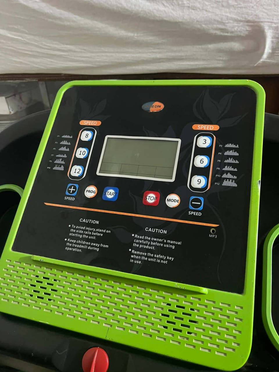 يتحمل وزن 150 دبل ماطور قياس السعرات دقات القلب والدقائق والمسافه ماطور AC  مستعمل قليل اليجي يفحصه ويشوفه كلش نضيف. الجاد خاص


**إذا كنت صاحب هذا الإعلان وتريد حذفه لأي سبب، رجاءا أرسل رسالة إلى الدعم الفني**