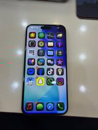 عيني ايفون ١٥ برو ماكس ماستر AAA. ذاكره ٢٥٦  جهاز نضيف بطاريه ٨٥ كارتو...