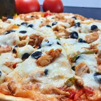 بيتزا اسكي فود • حديثة • الوسطى