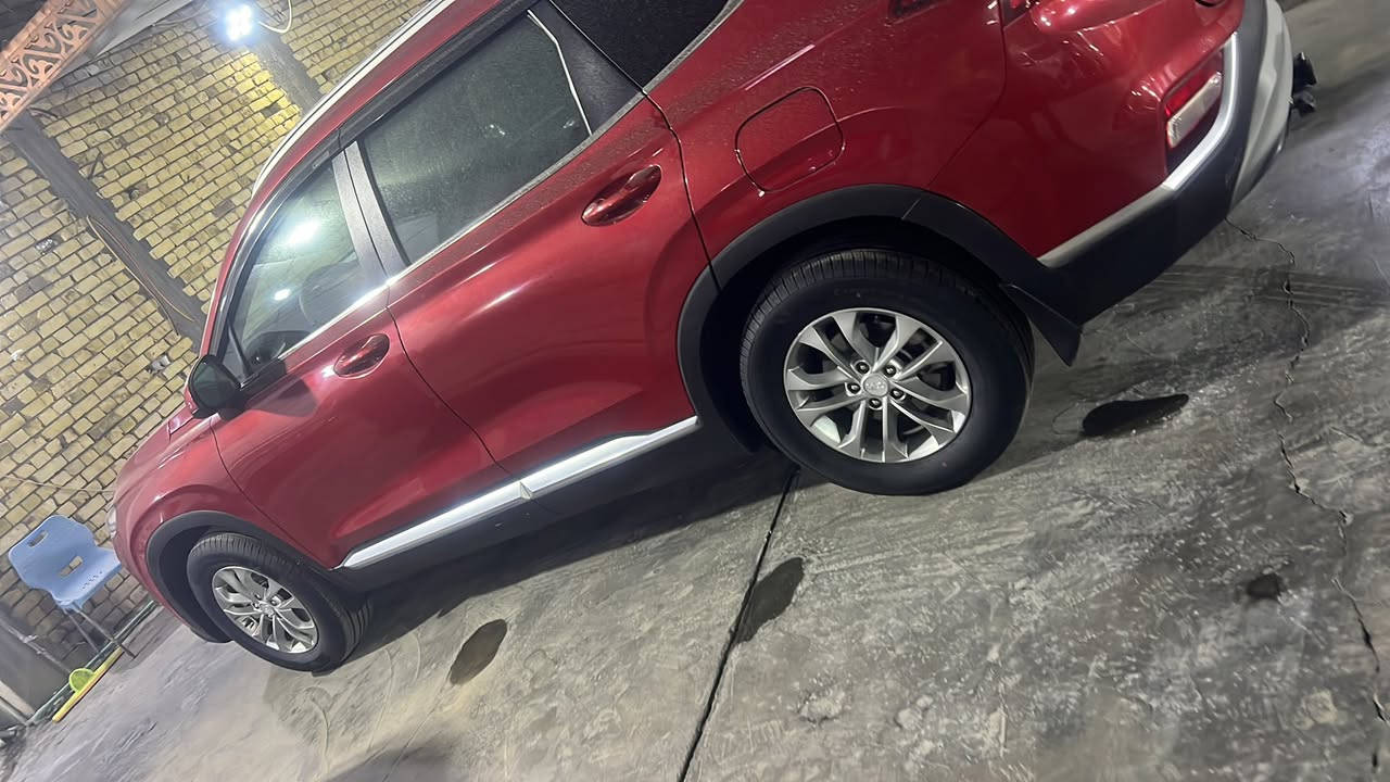 السلام عليكم  مكلف بلنشر للبيع هونداي سنتافي موديل 2019وارد امريكي بدون تبديل فقط بنيد صبغ  بدون اي ضرر داخلي ارباك فقط دركه وراجع سستم رقم بغداد تحويل مباشر السياره محرك 4سلندر /5راكب سياره جاهزه للخير اي مصرف مأذب عليه سياره ماشيه 100/يعني سياره خير من الله وحلوه كلش وبلخير عل ياخذهه /للمعلومات اكثر اتصل *********** /مكان السياره ذي قار  /حي اور /السعر 175
