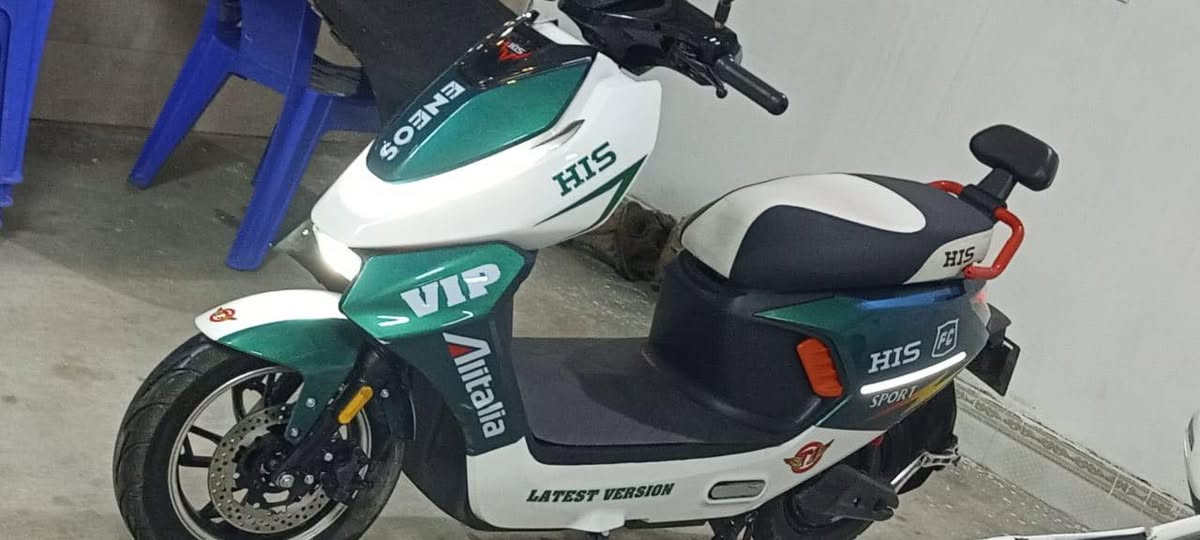 دراجه شحن للبيع نضيفه جدا ماشيه قليل ست بطاريات ٣نمر اول نمره 60ولثانيه ٧٠والثالثه ١٠٠ دبل اشاير شمعه شاشه إلكترونيه تايرات الشركه كلها على وضع الشركه السعر 975وبيه مجال للشراي اتصل ودلل ***********
