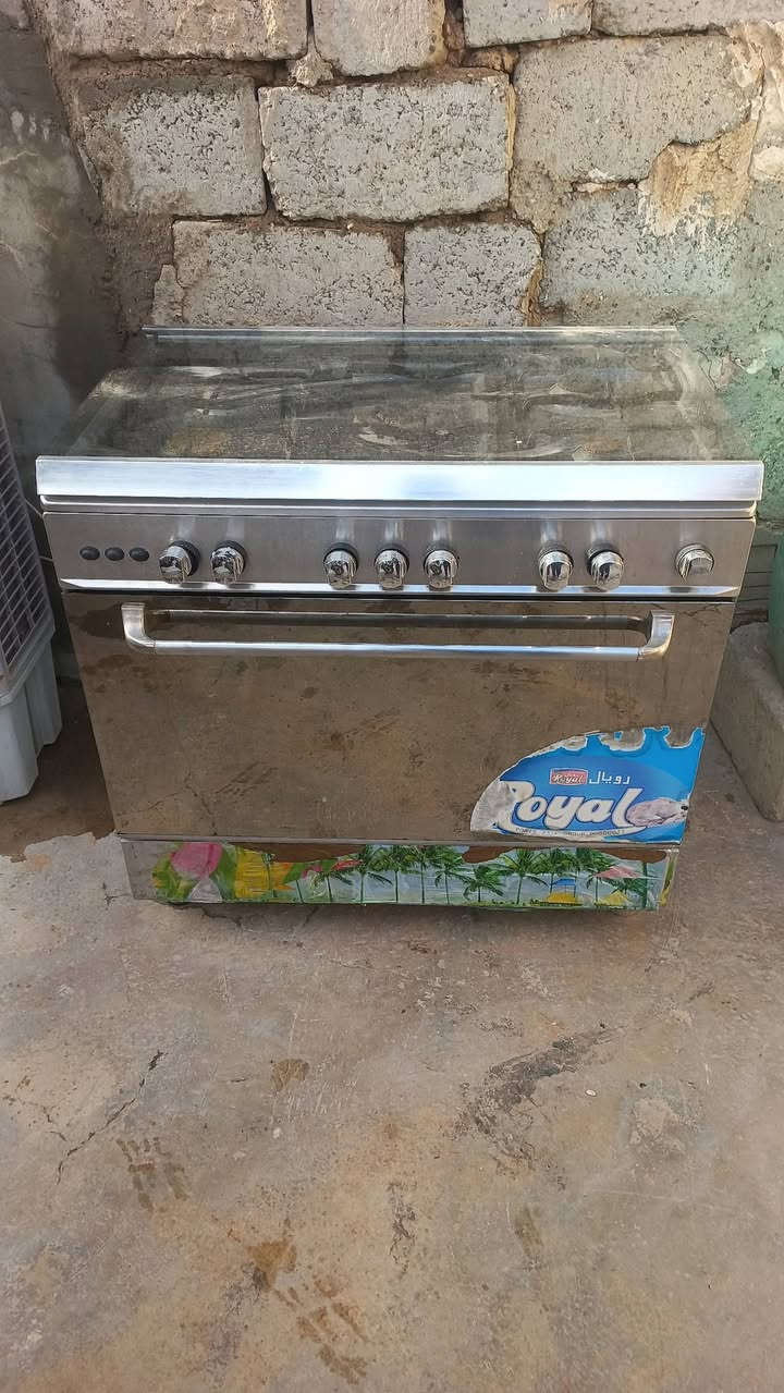 طباخ رويال مصري شغال شرط علفحص للبيع سعر ١٦٠الف كركوك حي عروبة ***********
