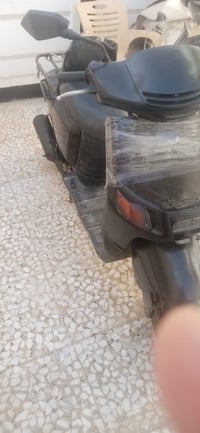 بيكم • فراشة • محوره