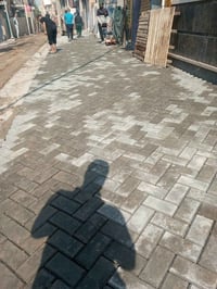 عمل انواع المقرنص، والمرمر، والبورسلين، والساقيه والكربستون ،والبازلت ...