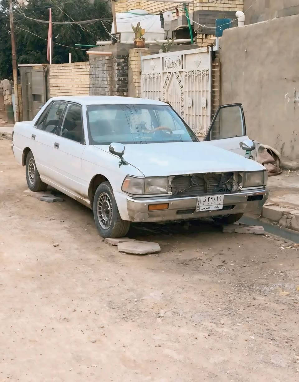 سياره كراون سيدان للبيع السعر 40
***********
