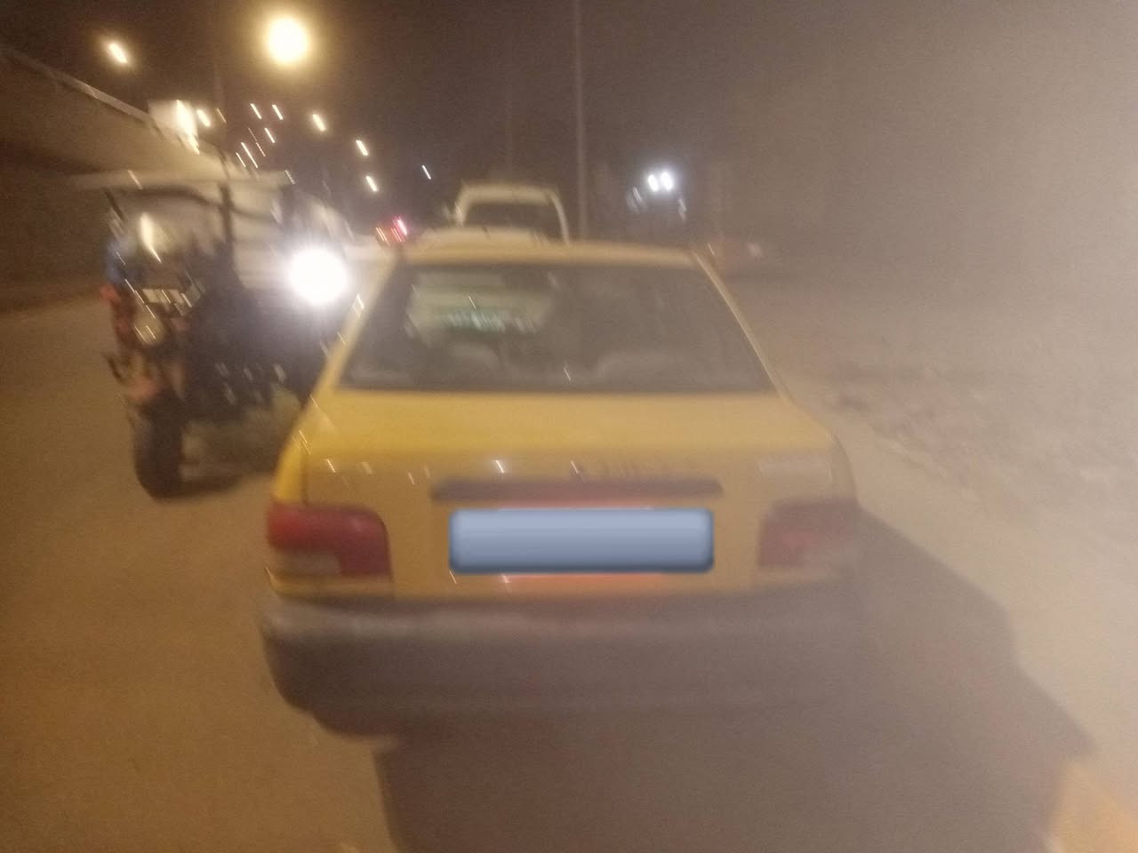 السلام عليكم
سايبه موديل 2012
صاحبه ماندله
سنويه ضايعه وبيها كتاب مرور 
 اتعهد قانونيه وعشاير 
اتعهد محرك وكير 
كوم حديد 
السعر8 اوراق قفل
العنوان: بغداد الكرخ 
الاتصال علا هاذ الرقم ***********
