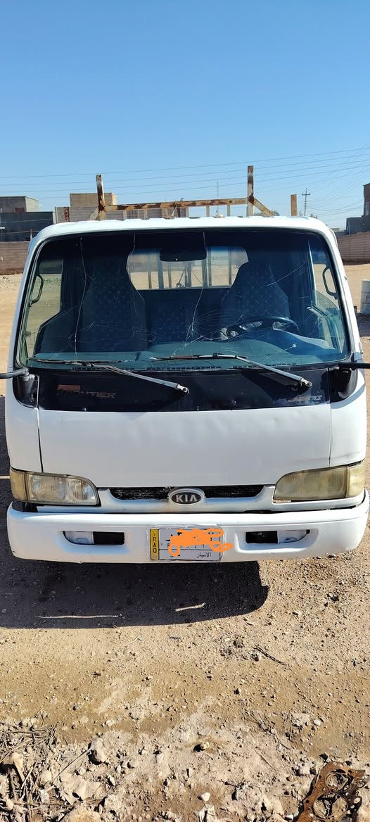 السلام عليكم اقره المنشور قبل لتعامل كيه فنتيره للبيع رقم انبار موديل 2000 بسم ولد سلماني يحول  سنويه ضايعه ومحرك بي تبخير وكير النمره الثاني متجي  ومطلوبه غرامه 300الف هذا البيه والباقي شوف العين  السعر 35ورقه  رقم *********** يرهم مراوس بعموشه وفرق
