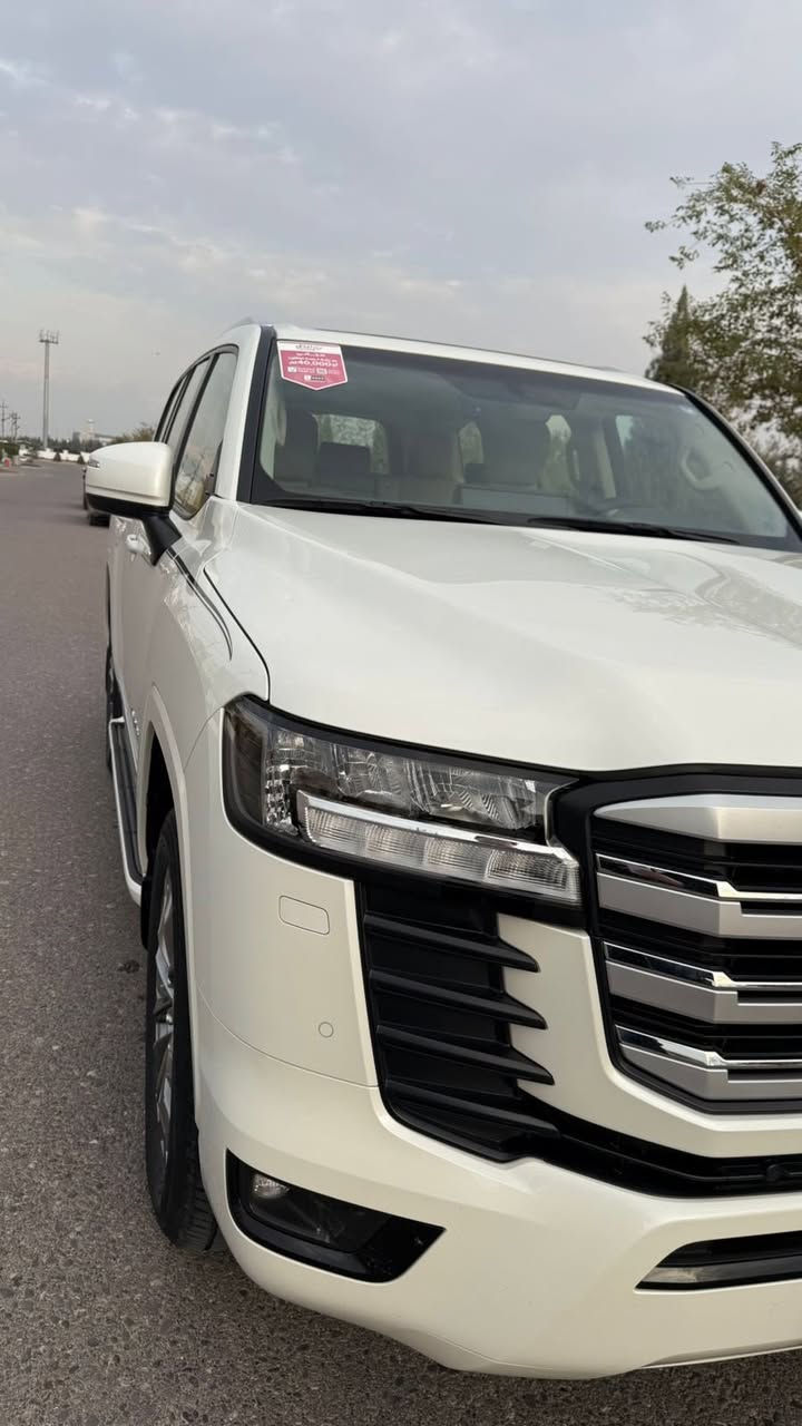 السلام عليكم
 لاند كروز موديل 2024 شركة جيهان ضمان فئة GXR 
محرك 6 سلندر تنفس طبيعي ماشيه ٢٤ الف 
كفاله عامه من الصبغ والبارد وتعديل 

المواصفات
بصمة تشغيل
تشغيل عن بعد
خمس بصمات ابواب
باب خلفي كهرباء
كشنات كهرباء
تحكم ستيرن
فتحة سقف
ثلاجة 
سايد بريك دكمة
حساس امامي خلفي

رقم أربيل
 السعر 695 وفيها مجال 
المكان اربيل التواصل 
***********
