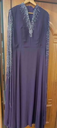 فستان • قياس 46-50 • حي الميثاق