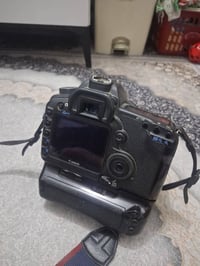 كانون 5D • مستعملة • بطاريات ٢