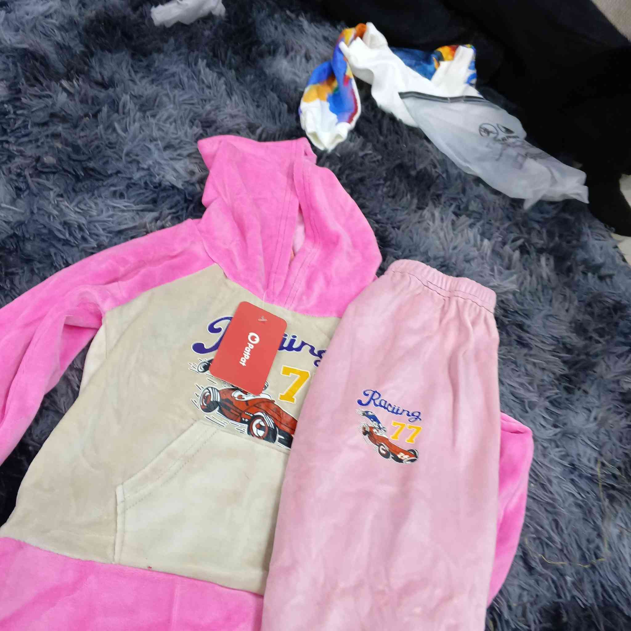 السلام عليكم شلعة للبيع وتساب ***********
