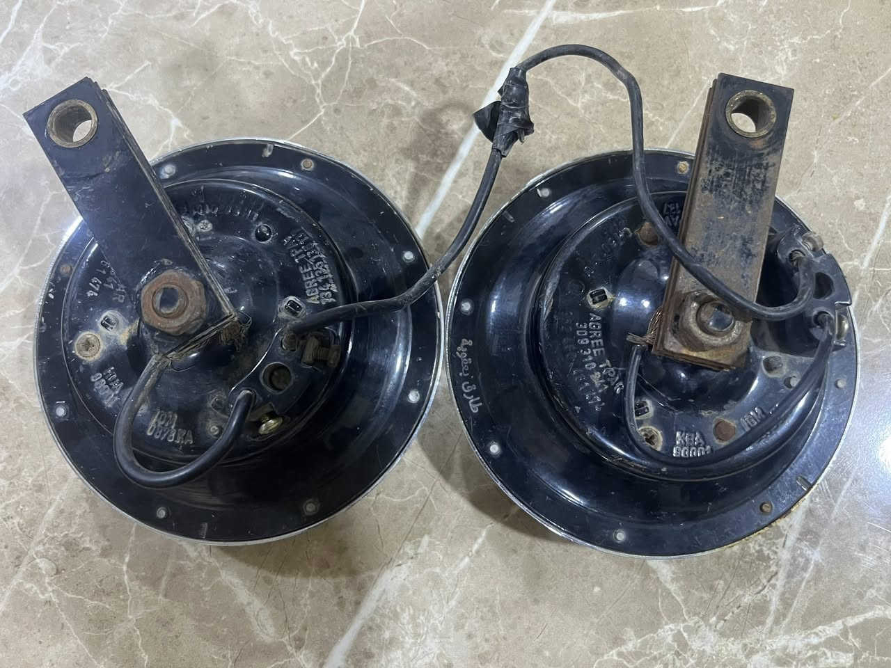 ببوش ايراني محور للبيع دكه فول وبعده ما مصفر ***********
