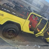 اخوان من رخصة أعضاء الكروب المحترمين  جيب كلاديتر ٢٠٢٣  لون مميز فسفور...