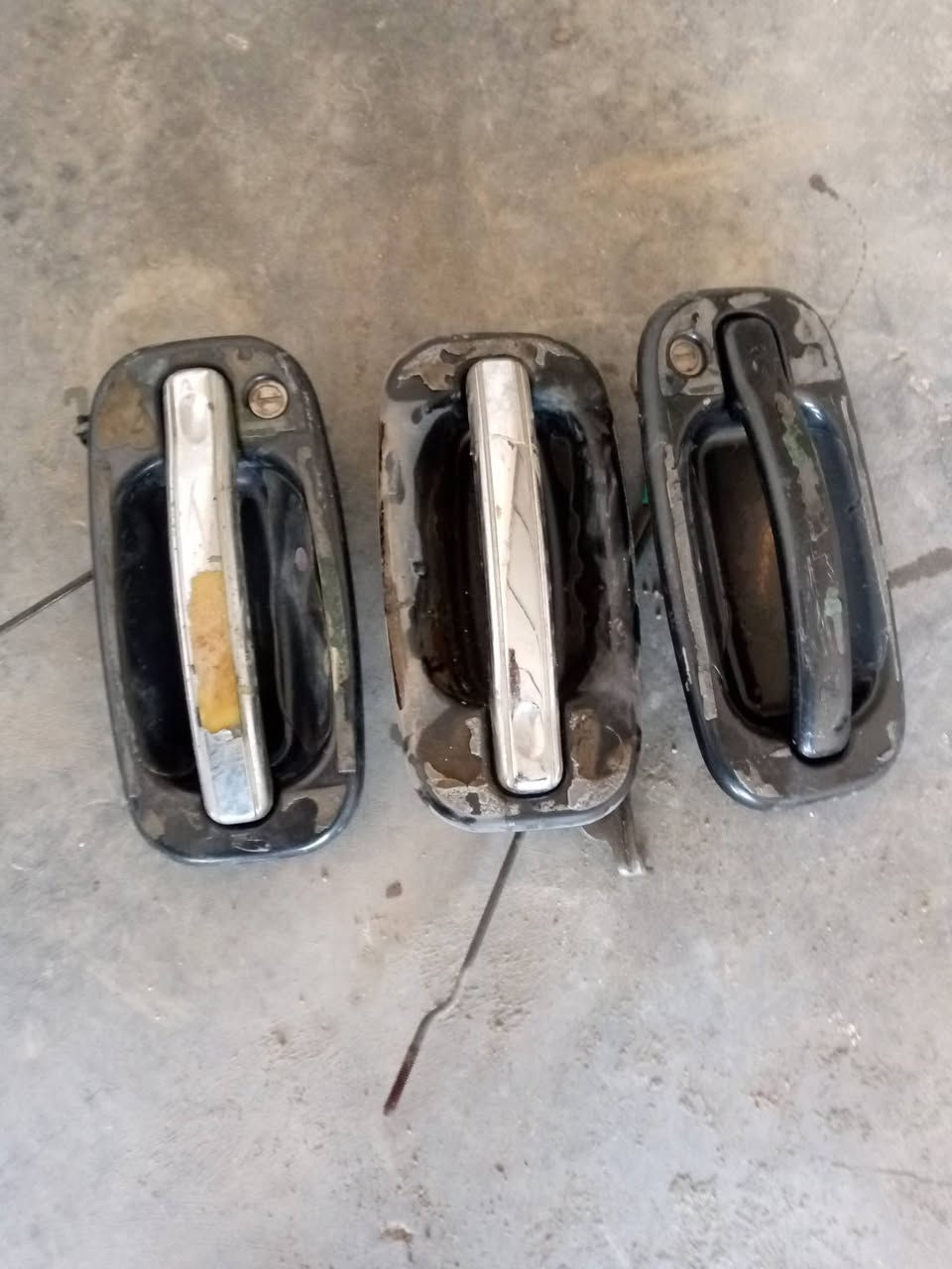 غراض تفصيخ شوفر ليت موديل 2006 رقم ***********
