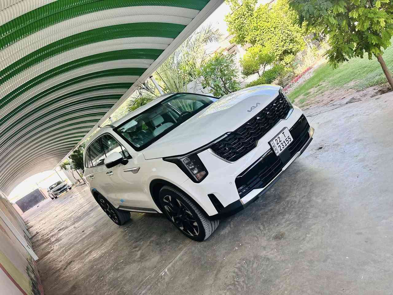 سورنتو موديل 25 رقم اربيل 6 سلندر بعدها بضمان الشركه ماشيه 3000 فقط *********** مكانها ديالى
