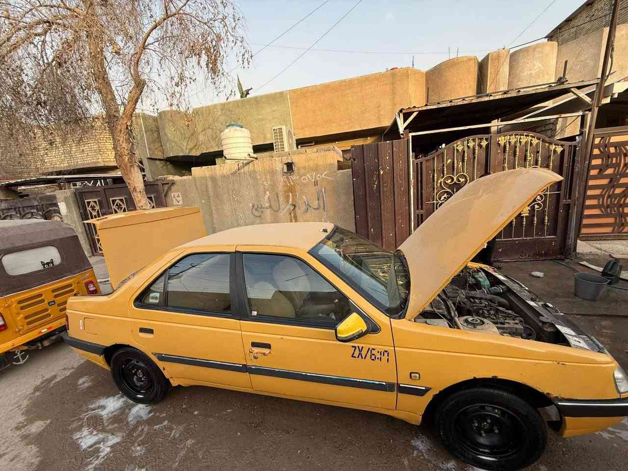 السلام عليكم سياره بيجو للبيع موديل 2015 لميس السياره كير ومكينه خير من الله سياره بسمي رقم انكليزي تحويل ثاني يوم عارضها ب 40 وبيها مجال مكاني الرئاسه مال العبيدي رقمي ***********
