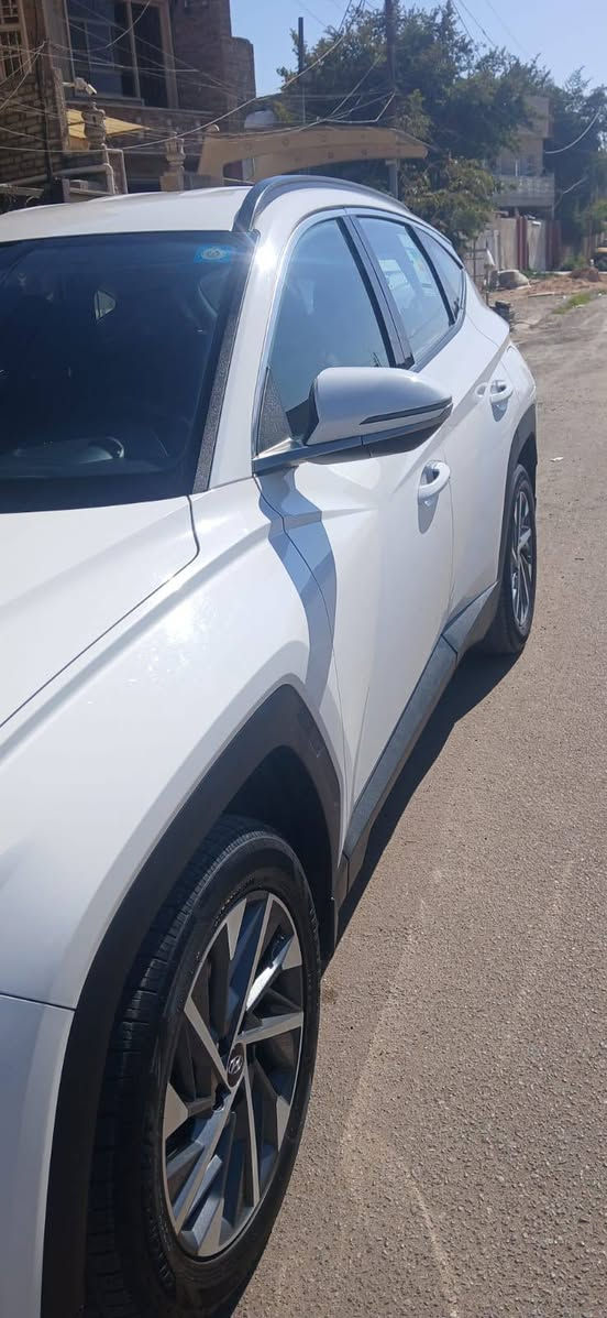 السلام عليكم للبيع توسان٢٠٢٣ خليجي مكفوله من كلشي صبغ بارد فتح بيه طختين موظحات بلفيديو بل منشور السياره كير مكينه حداديه تبريد كهرباء كله مكفوله موصفات بصمه شاحن ويرليس كشنات كهرباء داخل سايد بريك بصمه لايت زنون وبعد بيه موصفات السياره سعره اخو البلاش بنسبه الخواته سعر١٨٤ وبيه مجال بصيط للستفسار*********** بغداد الطالبيه ممتواجد خاص اتصال فقط
