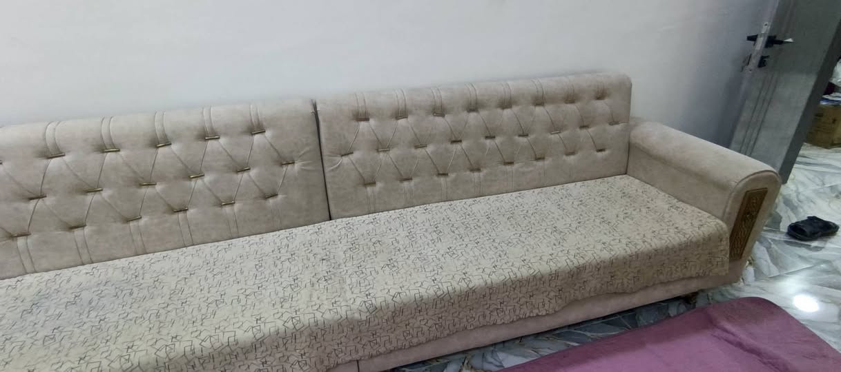 السلام عليكم  تخم للبيع
نضيف كلش 
السعر 225 وبيه مجال بسيط 
للاتصال ***********
