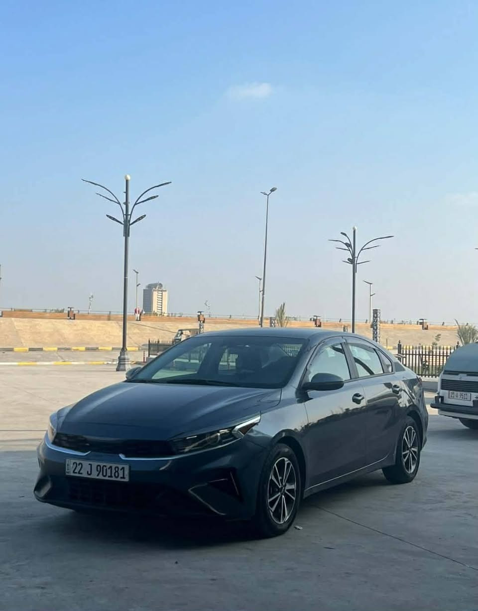 سلام عليكم
للبيع كيا فورتي موديل 2022
رقم اربيل بسمي تحويل ثاني يوم
وارد امريكي بيه البنيد تبديل ومصبوغ وبدون ارباك  بدون دواخل وبيه بل حوض الوره تعديل شي قليل والباقي مكفوله من كلشي من كير ومكينه وحداديه تبريد ثلج سياره جاهزه ماعيزه برغي استعمال بيت فقط صور الحادث بل منشور
موصفات
تحكم ستير 
اشاير بل مري 
رادر تحديد مسار 
ويل كب
محرك 200 دوش المرغوب
شاشه كبيره كامره خلفيه
بلوتوث حاكيه 
مواصفات فورتي معروفه
مكاني بغداد يم القوس
السعر 150 وبيه مجال 
الاستفسار اتصل وبيك خير وتدلل
***********
