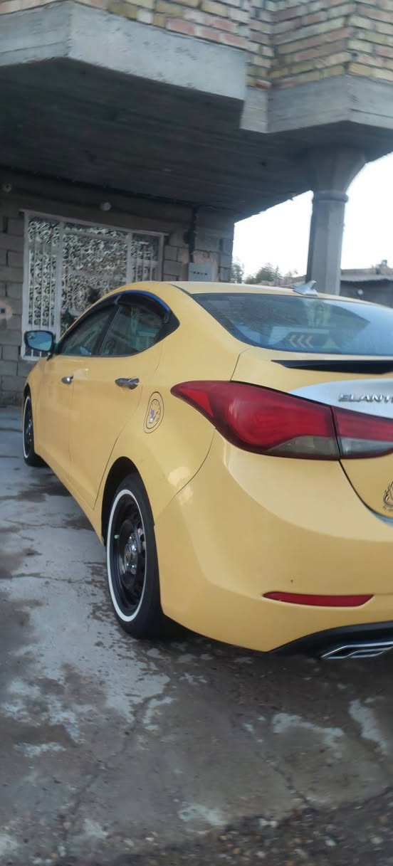 سلام عليكم النتراء 2016 وارد امريكي
سيارة فول مواصفات بصمه فتحه اشاير بالمري 
مكينه دوش 2000 تخم تاير سياره كلين بدون حادث 
الاستفسار ***********
