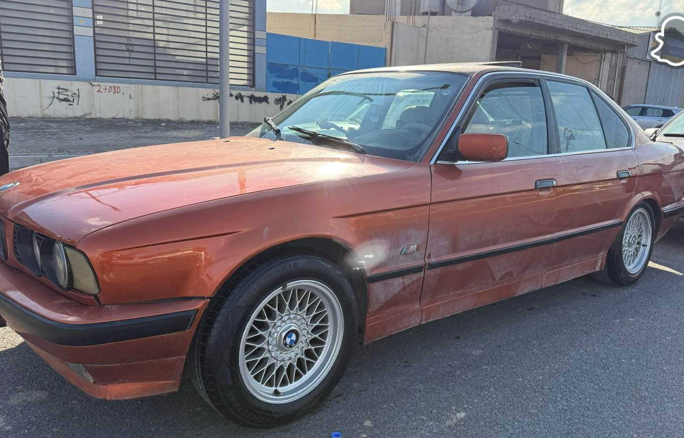 بیئیم مودێل1991 بیلاد مەکینە 20 کراوەتە 28 گێر عادی دووجام کارەبای سلایت رەنگی بیلادی زەیتونیە کراوەتە قەیسی سەنەوی هەتا 2031 تازەیە بەناوی خۆمەوەیە لێدراوای نیە سەیارەکە زۆرپاکە مالی دۆستە بیتاقەی بەنزینی هەیە بەس تەحویل ئەکەم وەکالەناکەم سعر٦٣مەجالی کەم شوێن کەرکوک
***********
*********** Singapore
