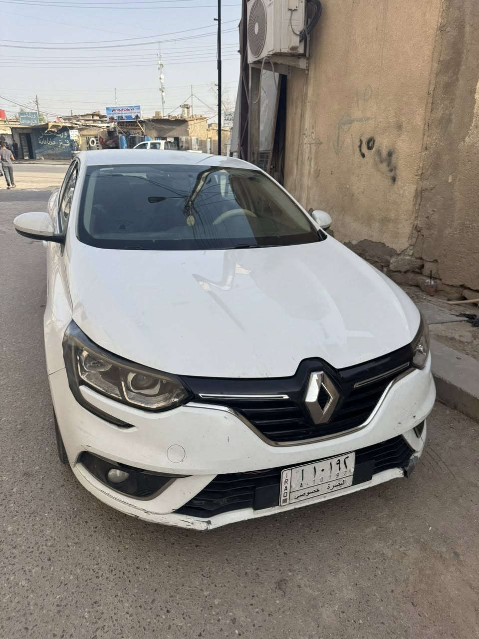 السعر 80 ورقه قفل رينو ميكان 2020 حره باسمي تحويل ثاني يوم بيهه شخوط بصفحة الصدر مثل ما موضح بالصور وبارد بجهة الصندوق وماشيه اكثر من 200 السيارة على ايدي محرك وكير مكفولات هزه جديده ورقمها دولي حاليا
*********** / ***********
