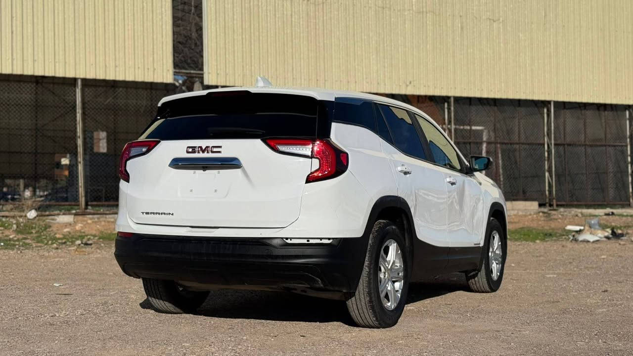 مودیل 2024 ــــ 2 پارچە سبوغ 2 شوئن PDR هەیە ـــــــ داخلی شرت فحم شرت ئرباگ بس دکمە سیستەم ـــ ماصفات SLE ژمارە کاتی 
 ــــ موبایل *********** اكر, نينوى
