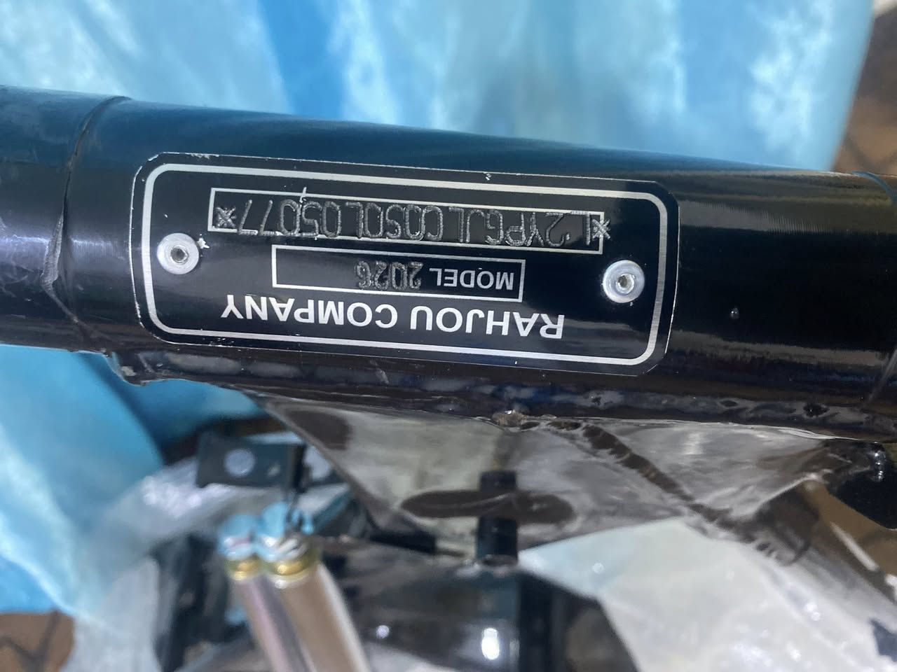 سلام عليكم شاصي نامه سكنل أوراق سبعه استنساخ مع مكاتبه شاصي بسمي مديل 2026 جديد بل كارتون + دبلات نامه جدد تجاري + عندي سوبايه نامه نضيفه + عندي ماشه امامي وغراض كامله مال مقدم نامه عندي صالنصه مستعمله الاسعار مناسبه جدا ***********رقمي
