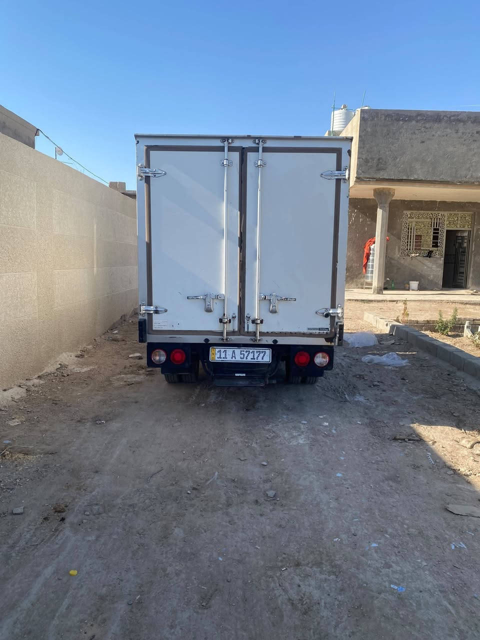 سلام عليكم براد كيا ٢٠١٢ مسكر جاهز مجهز كبل للشغل لا تصليح ولا ابد سعره ١٣٥ .رقم الموبايل *********** بيتي بغداد
