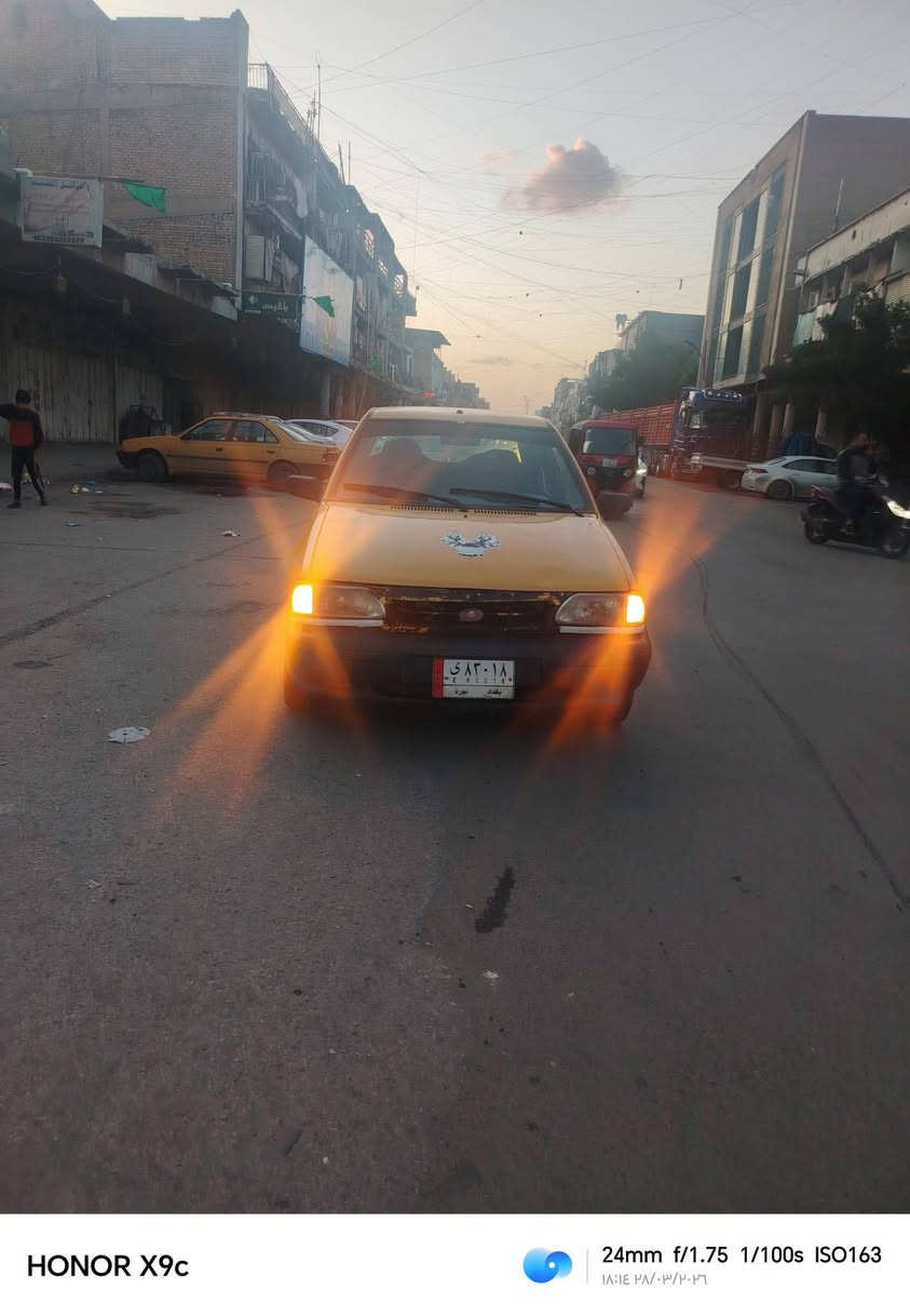 سلام عليكم  مستعجل ع بيع 
سايبه موديل 12سنويه ساقطه صار سنه هيئه مرور مصفره 
السياره كدامك بلصوره مكينه تخبل ناعمه كهربائيات كله شغاله  مسجل شاشه   الداخل يخبل بيه خياس جوه وصلحته شواصي حلوات  بيه بس الكير يرادله عينه  اصطابكسنات جدد الله شاهد شادهن صدر جديد يرادله تيرات لان تيؤاته نص عمر السياره قفله 18ورقه مكاني بغداد الكفاح *********** بي واتساب
