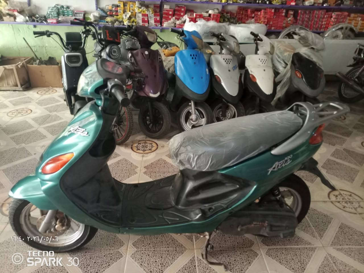 دولفين تعمير  دراجه كامله كهربائيات شغاله وسلف شغال  دراجه مرتبه سعره 700وبيه مجال
0782267446واساب فيسبوك غير موجود


**إذا كنت صاحب هذا الإعلان وتريد حذفه لأي سبب، رجاءا أرسل رسالة إلى الدعم الفني**