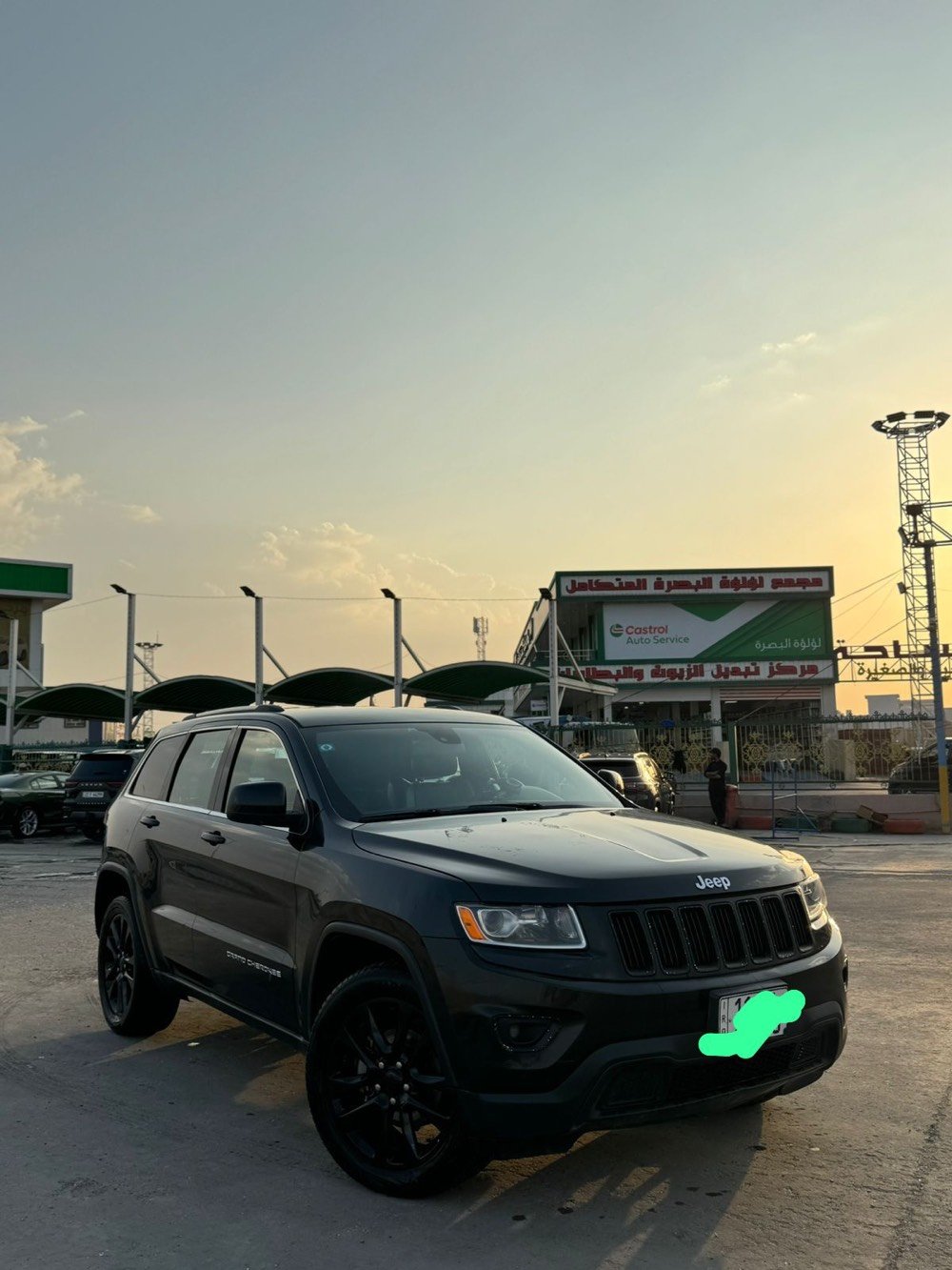 جيب لمتد ٢٠١٦ رقم بغداد 
مكاني البصرة
سعرها ١٩٠
كفالة عامة السيارة