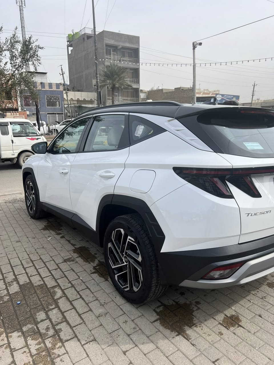 السلام عليكم توسان للبيع موديل  ٢٠٢٥  توكلر
كشنات كهرباء 
مقاعد تدفئه
باب خلفي كهرباء 
رقم اربيل تحوويل مباشر 
السعر ٢٣٧قفل 
ماشيه ٣ الف 
مكاني بغداد 
***********
