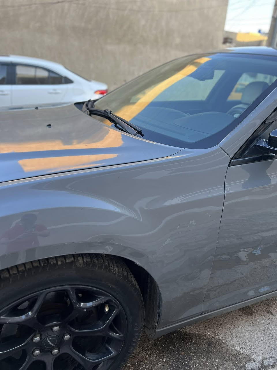 السلام عليكم 

كرايسلر اوباما   220  وبيهة مجال 
‏‎‏‎الموديل          2019 بدون ارباك 
‏‎‏‎اللون  سمنتي  سونار وصور الحادث مرفقة بالمنشور 
وبيهة كم طخة بسيطة موضحة بالفديو 

‏‎‏‎المسافه المقطوعه —68 الف 
‏‎‏‎المواصفات 
‏‎‏‎- بصمة تشغيل 
‏‎‏‎- بصمة أبواب
ترحيب عند الاقتراب 
‏‎‏داخل بيجي مميز
- گير ماوس 
شاشه ديجتال 
هيترات بالمري
‏شاشه كبيره تدعم نظام الأبل كار باي ونظام الاندرويد 
‏‎‏‎بگ لايت LED 
ليد نهاري 
‏‎‏‎-تحديد سرعه 

‏‎‏
‏‎‏‎السعر            —220 وبيهة مجال 
‏‎‏‎موقع  السياره —بغداد البياع 

***********

‏‎
